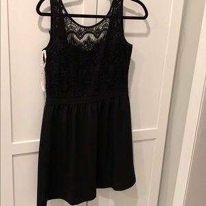 Lilly Pulitzer small black fit and flare dress